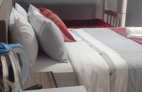 Kempton Park Bed & Breakfast | Acacia Guesthouse