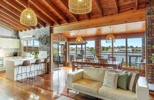Yamba House | Acacia Shores | Waterfront