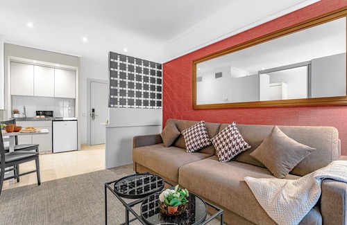 Esquerra de l'Eixample Apartment | Acacia Suite