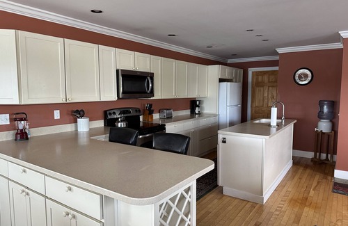 Bernard Apartment | Acadia Oceanfront 3BR on Bass Harbor's Quietside