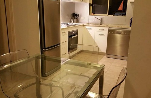 Glenelg North Apartment | Acaill Accommodation