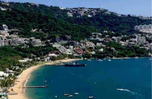 Costa Azul Apartment | Acapulco Cuerdas de mi Guitarra alberca abierta