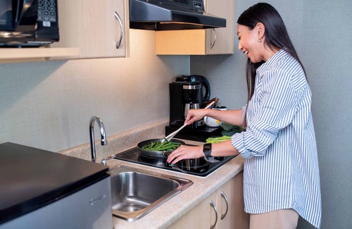 Richmond Hotel | Accent Inns Vancouver Airport