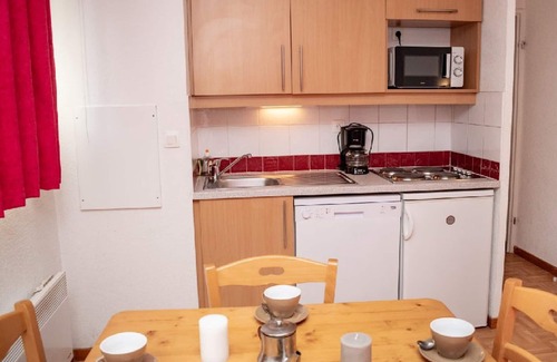 Puy-Saint-Vincent Apartment | Accessible Studio for 2 Near Slopes with Pool and Stunning Views