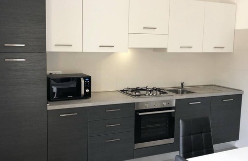 Finale Ligure Villa | Accogliente Appartamento in Villa 62mq, Grande Giardino Privato, Animali Ammessi