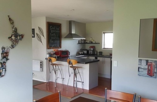 Nukuhau House | Accommodation available