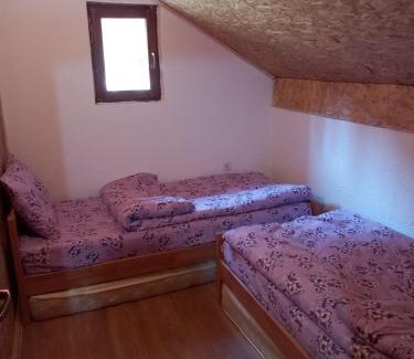 Montenegro Bed & Breakfast | Achak