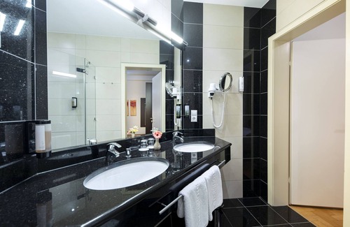 Zentrum Hotel | ACHAT Sternhotel Bonn