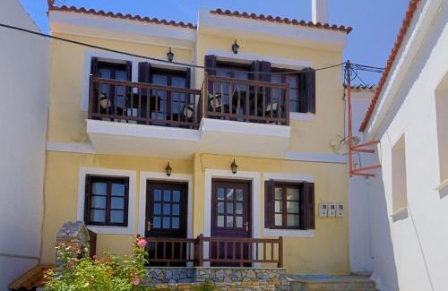 Kokkari Apartment | Achinos Apartments