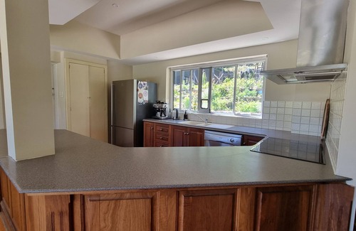 Crafers House | Achitect’s Summer House- Mt Lofty Gardens