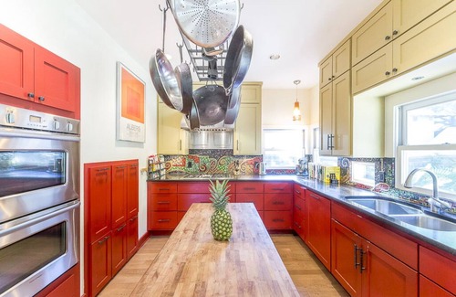 Barton Heights House | ACL Ideal - Zilker Villa!