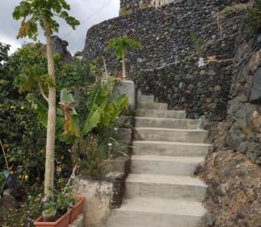 Puerto de la Estaca Apartment | Acogedor Apartamento con Terraza y Vistas Panorámicas al Mar Puerto Estaca