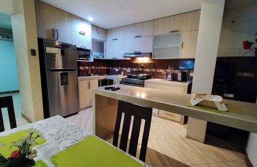 Las Quintanas Apartment | Acogedor apartamento en el corazón de Trujillo, un espacio perfecto y tranquilo.