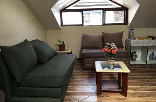 San Blas Apartment | ACOGEDOR DEPARTAMENTO EN CENTRO HISTÓRICO-Cuenca