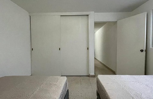 Naucalpan Apartment | Acogedor Departamento En Satelite-echegaray Con Estacionamiento y Wifi