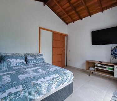 Tesouro da Colina Ski Chalet | Aconchego em Ilhabela