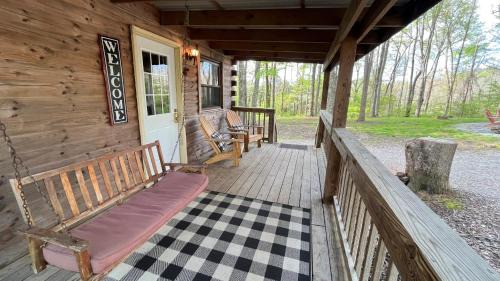 Logan House | Acorn Acres Cabins White Oak Cabin