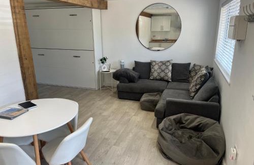 Ford Apartment | Acorn Lodge