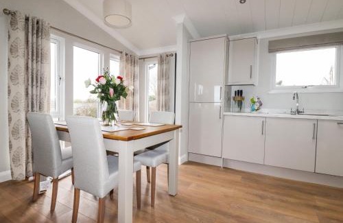Redruth House | Acorn Lodge