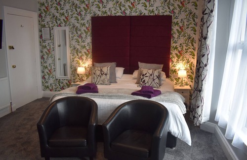 Torquay City Centre Bed & Breakfast | Acorn Lodge