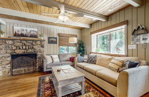 Idyllwild House | Acorn Lodge