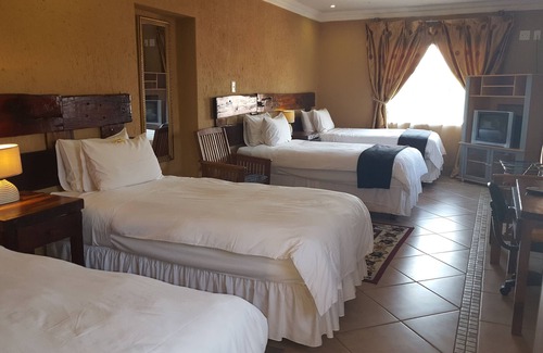 Ekurhuleni House | Acre of Africa Guest Venue