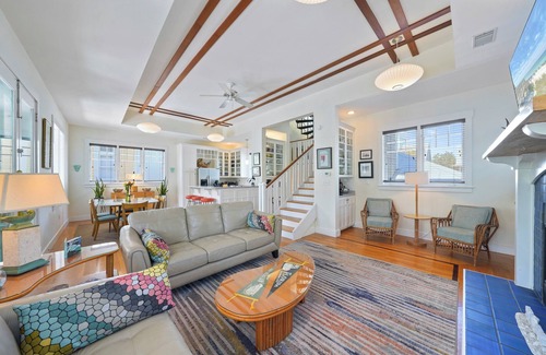 Seaside Cottage | Across from Pool, Amazing Porches & Tower in Seaside proper, + 2 Adult Bikes!