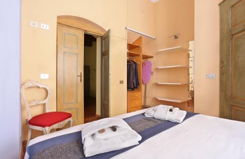 San Niccolo Apartment | Across The River