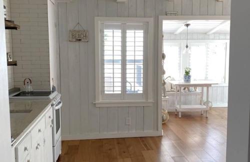 Siesta Key Cottage | Across The Street From #1 Beach