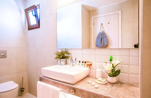 Nikita Hotel | Acrotel Lily Ann Village