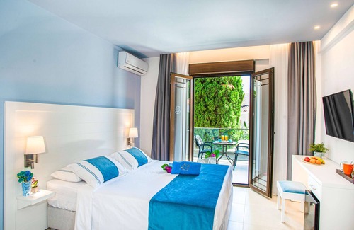 Nikita Hotel | Acrotel Lily Ann Village