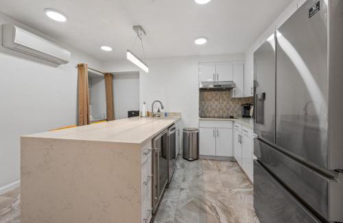 Uptown Hotel | Active Central Park East 3bedrooms 2 bathrooms 1700 SF