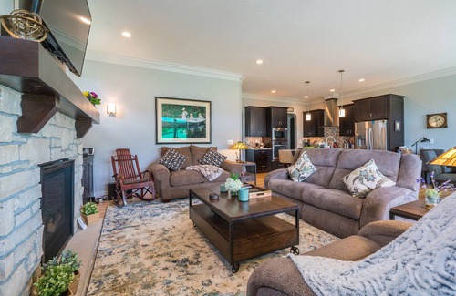Rochester House | ADA Compliant Home 10 Min. From Mayo Clinic!