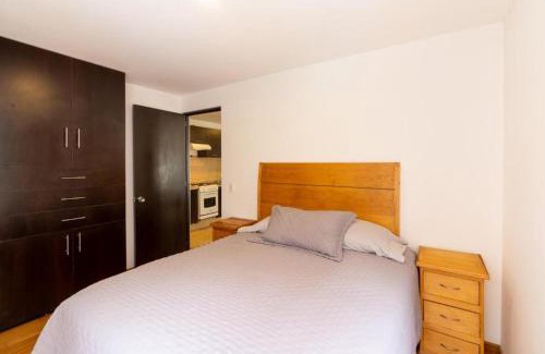 Legaria House | Adam's home with high-speed Internet near Polanco