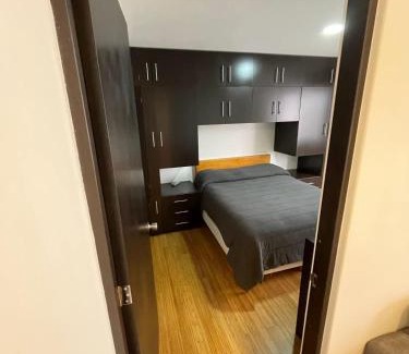 Legaria House | Adam's home with high-speed Internet near Polanco