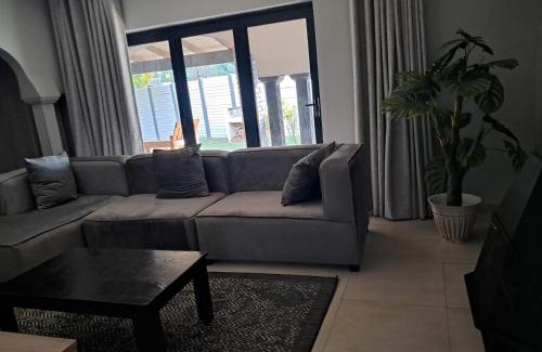 Hartbeespoort Villa | Adam's Inn place
