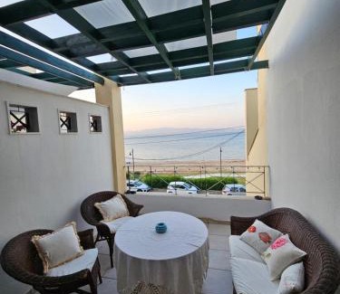 Nea Potidaia House | Adam's place - Cosy apartment by the sea