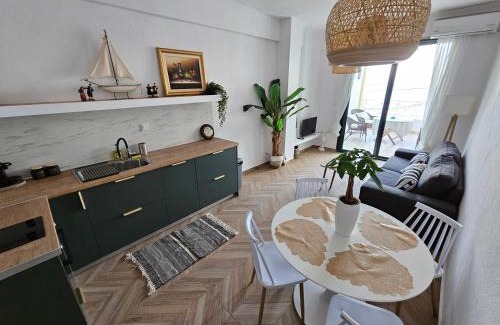 Nea Potidaia House | Adam's place - Cosy apartment by the sea