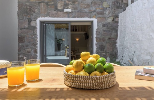 Adamas Condo | Adamas Hideout