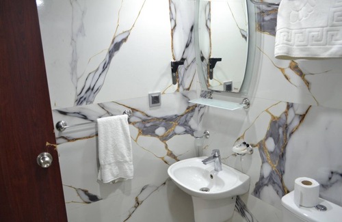 Seyhan Hotel | Adana Kucuksaat Hotel