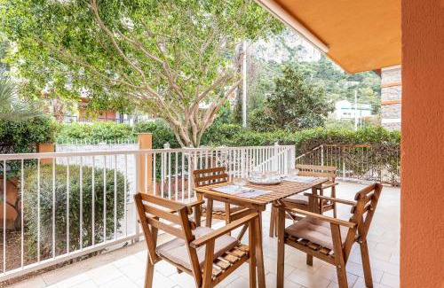 Addaura Apartment | Addaura Seaview Apartment by Wonderful Italy