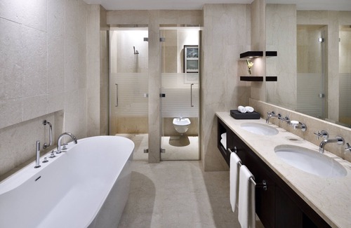 Emirates Hills Hotel | Address Montgomerie