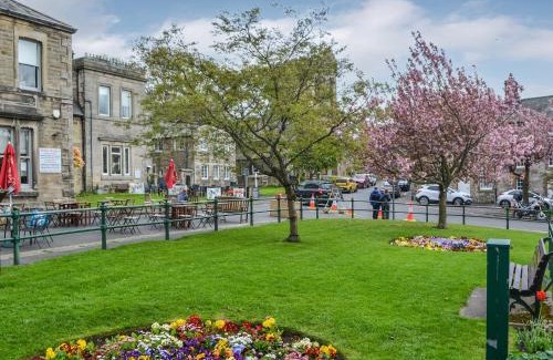 Rothbury House | Addycombe Cottage