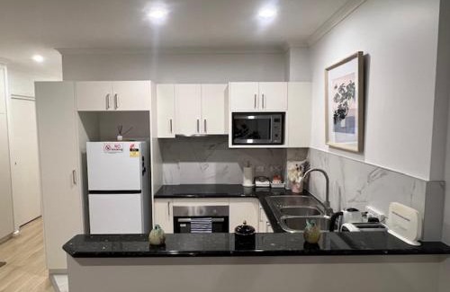 Adelaide Central Business District Apartment | ADELAIDE CBD APARTMENT - 3BR, 2BATH & CARPARK