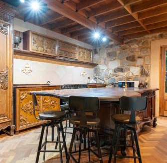 Felixstow House | Adelaide Heritage Home with Vintage Charm