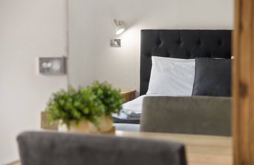 Adelaide Central Business District Hotel | Adelaide Paringa