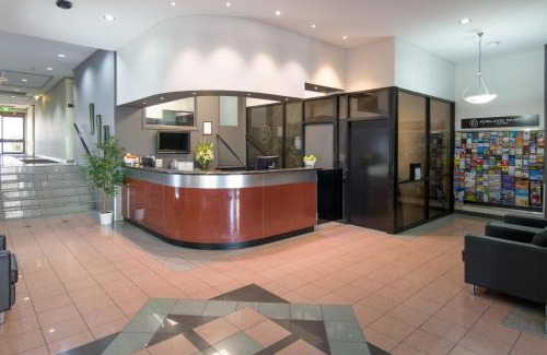 Adelaide Central Business District Hotel | Adelaide Riviera Hotel