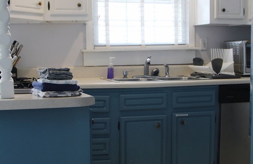 Crestline Heights Condo | Adelene Garden Getaway