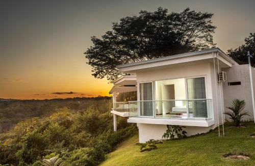 Montezuma Cabin | Adeluna Luxury Villas