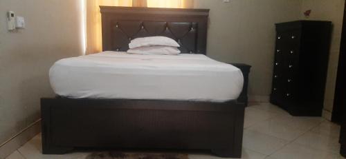 Kumasi Hotel | Adenab Jay Accommodation